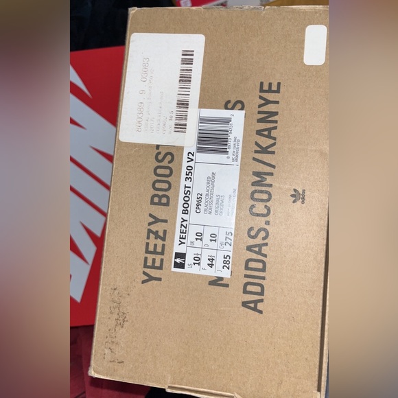 Reflective Yeezy boost yecheil hard to find, used but good condition - Picture 2 of 4